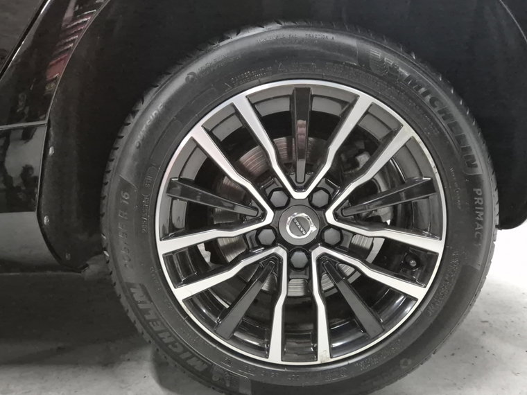 Vehicle Image 37