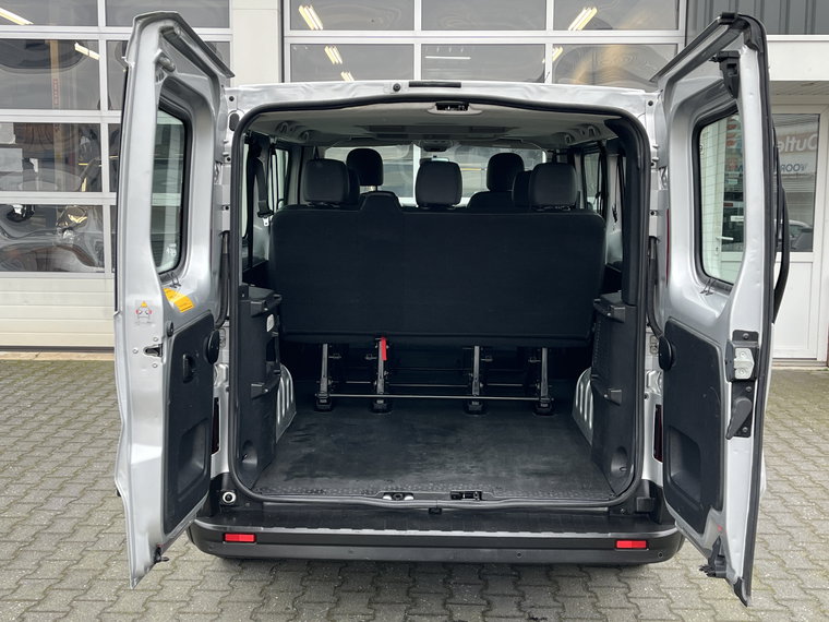 Vehicle Image 27