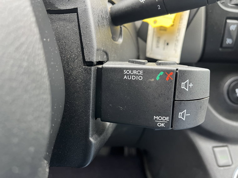 Vehicle Image 37