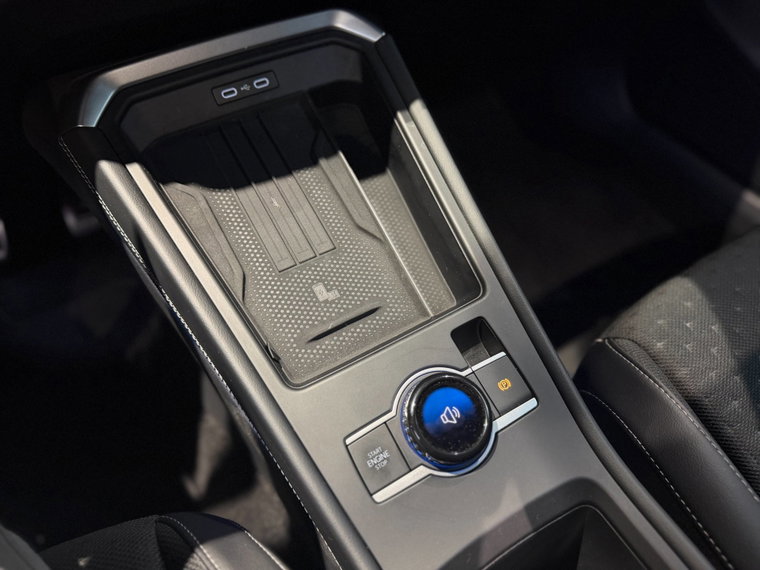 Vehicle Image 23