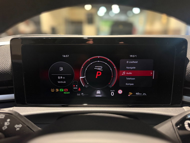 Vehicle Image 37