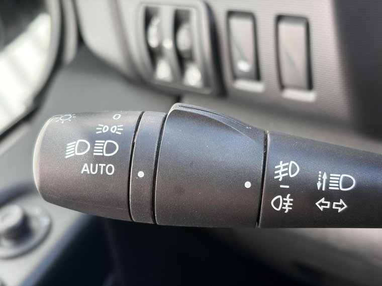 Vehicle Image 33