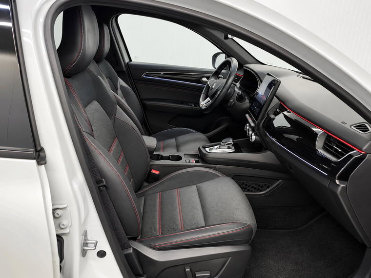 Vehicle Image 12