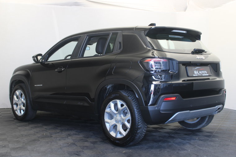 Vehicle Image 6