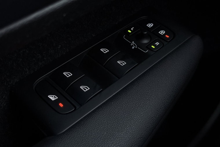Vehicle Image 39