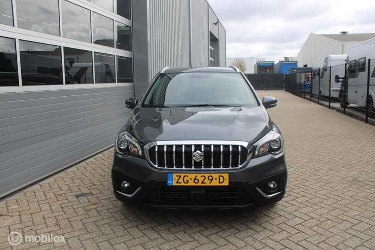 Vehicle Image 10