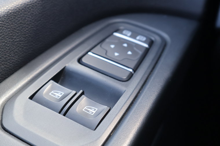Vehicle Image 36