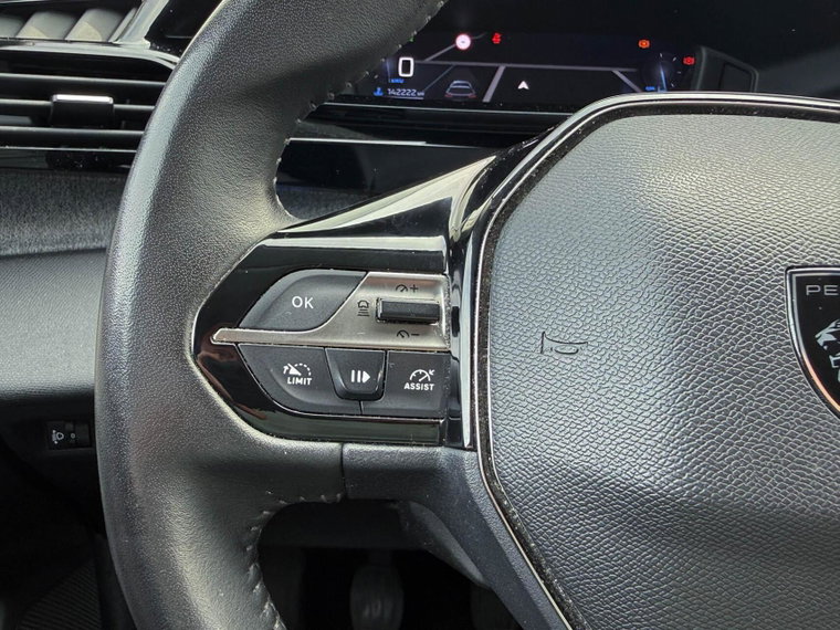 Vehicle Image 28