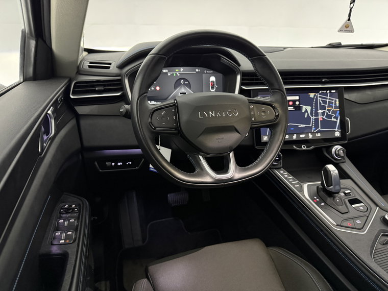 Vehicle Image 24
