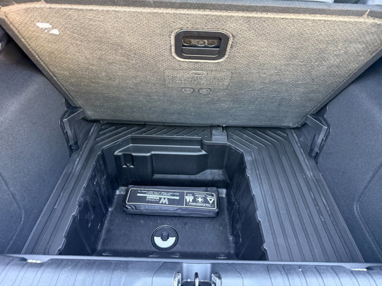 Vehicle Image 29