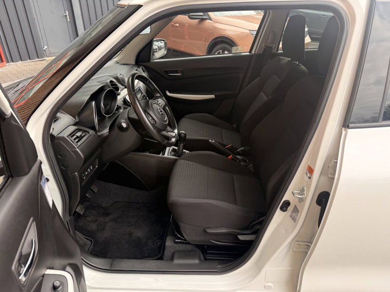 Vehicle Image 31