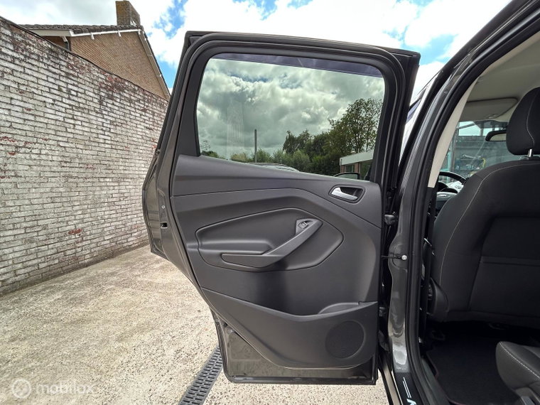 Vehicle Image 27
