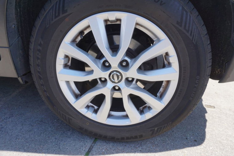 Vehicle Image 11