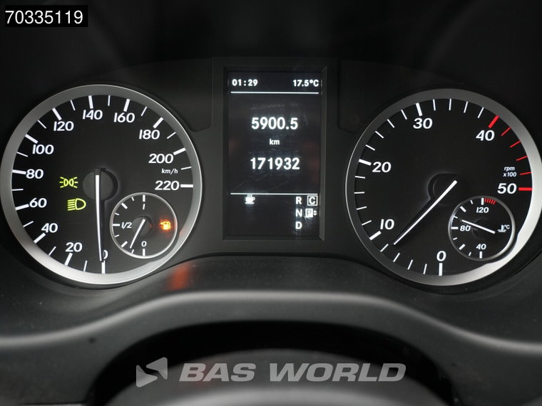 Vehicle Image 30