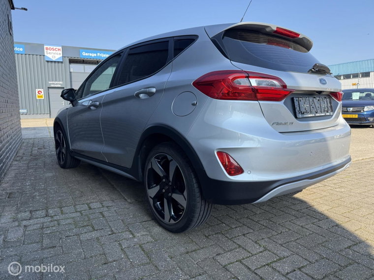 Vehicle Image 43
