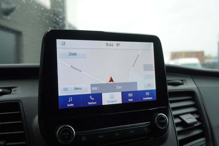 Vehicle Image 15