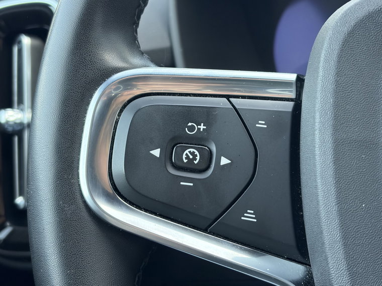 Vehicle Image 46