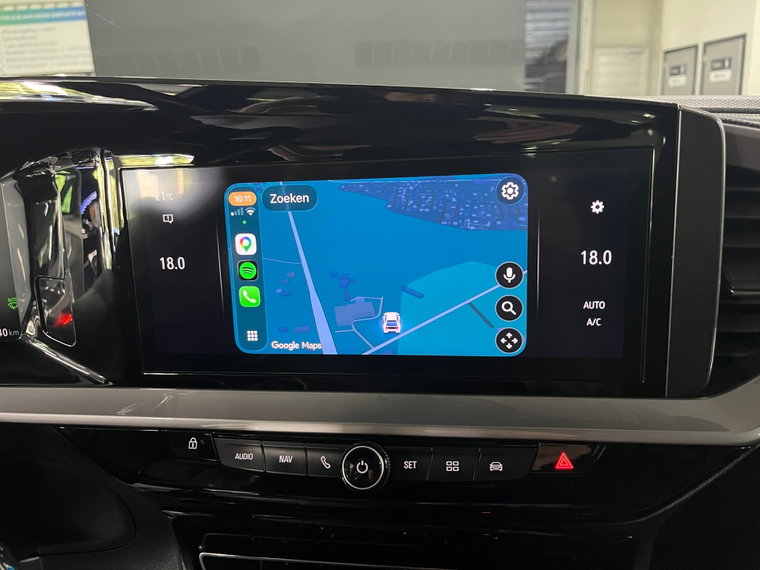 Vehicle Image 36