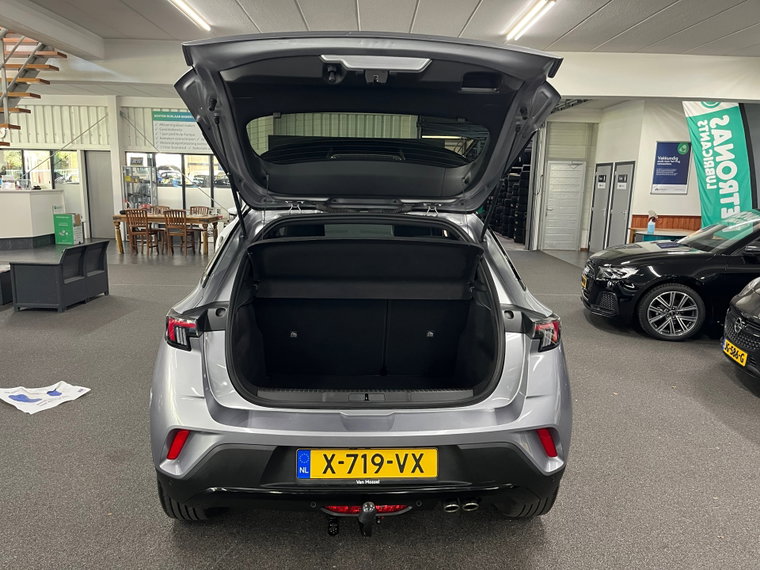 Vehicle Image 10
