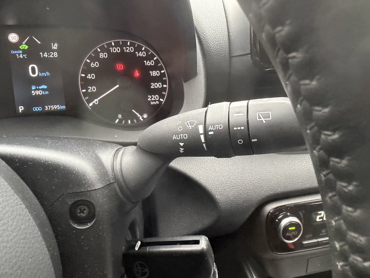 Vehicle Image 28