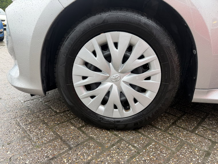 Vehicle Image 31