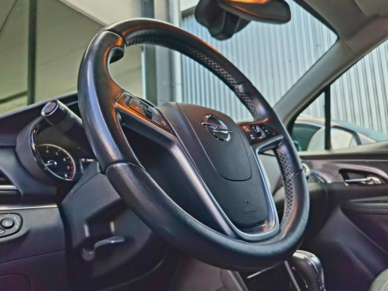 Vehicle Image 38