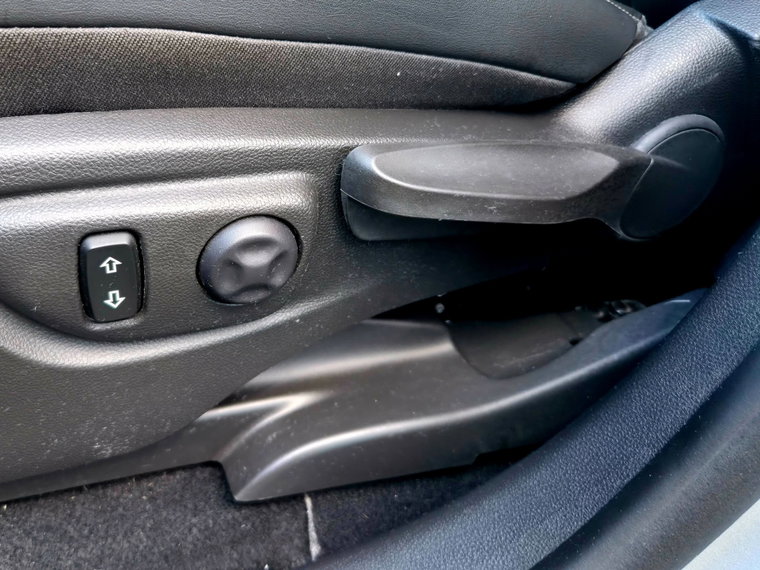 Vehicle Image 40