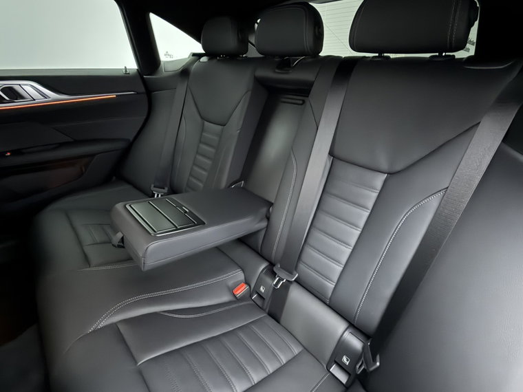 Vehicle Image 39