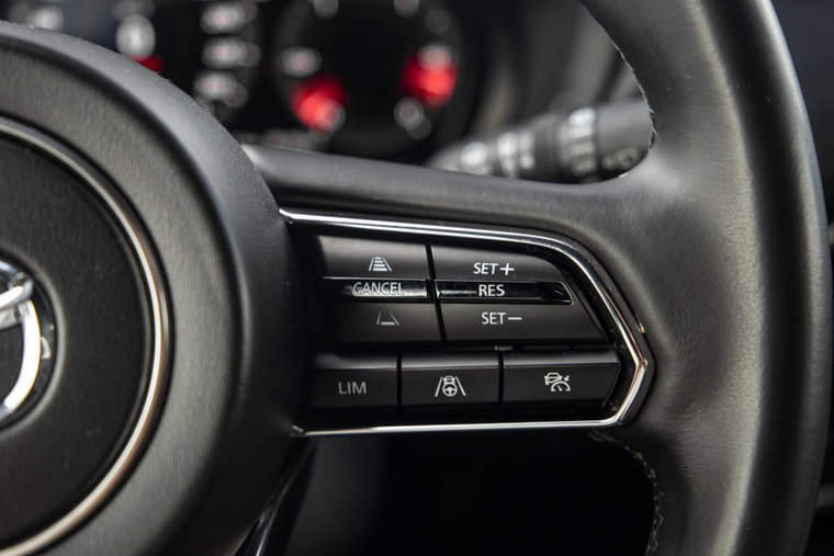 Vehicle Image 25