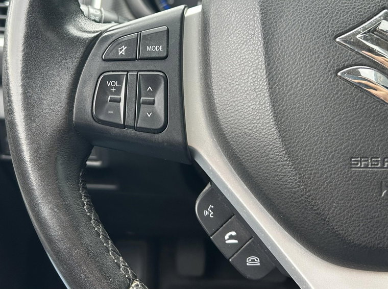 Vehicle Image 23