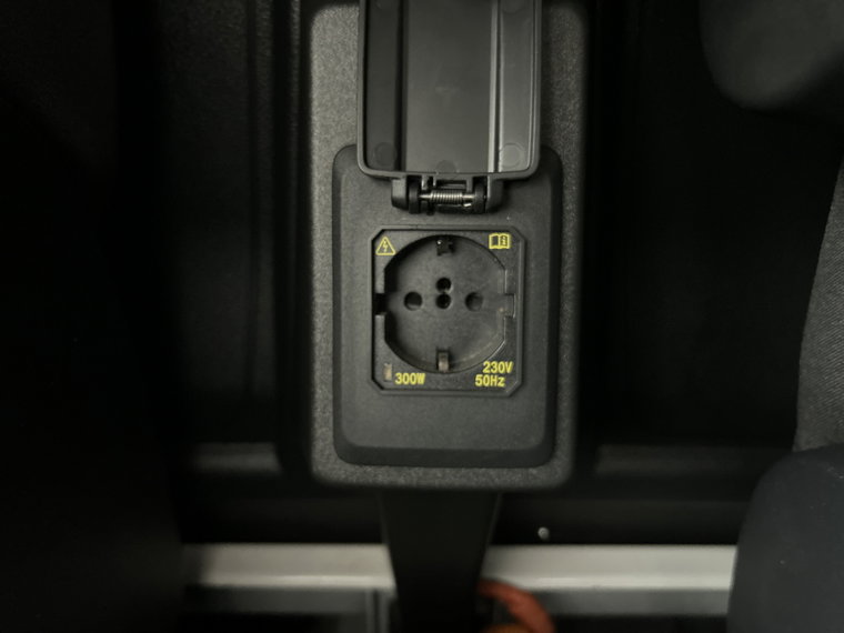 Vehicle Image 20