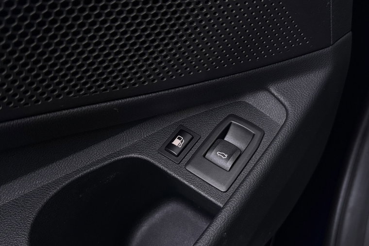 Vehicle Image 40