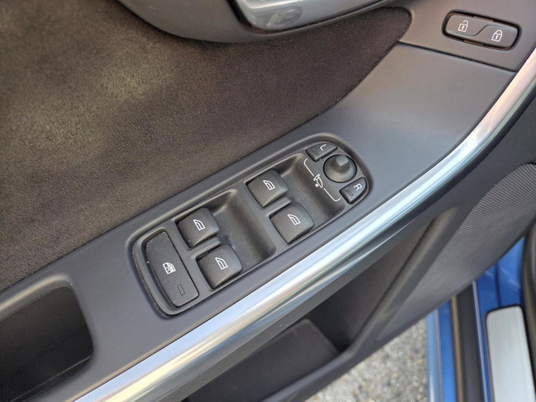 Vehicle Image 40