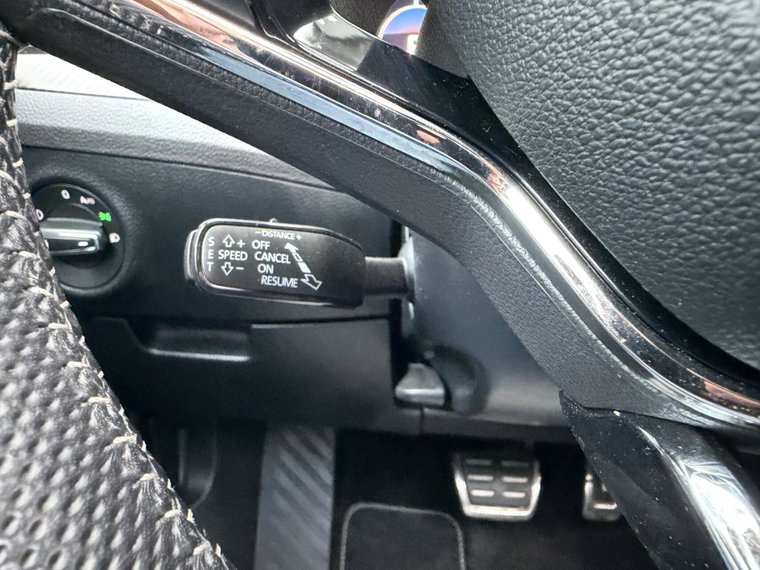 Vehicle Image 28