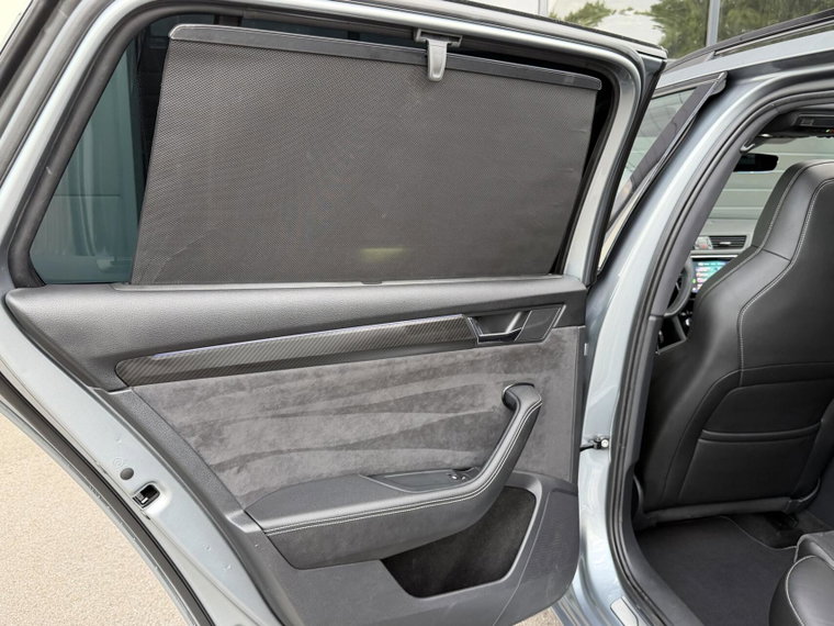 Vehicle Image 38
