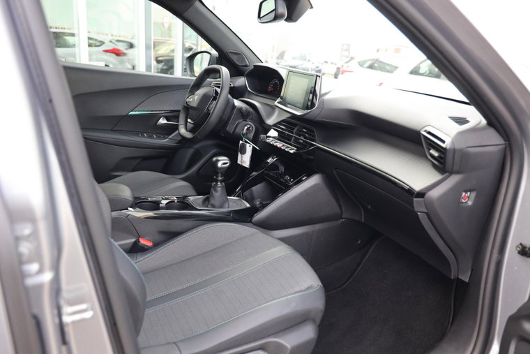 Vehicle Image 19