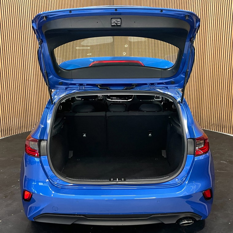 Vehicle Image 37