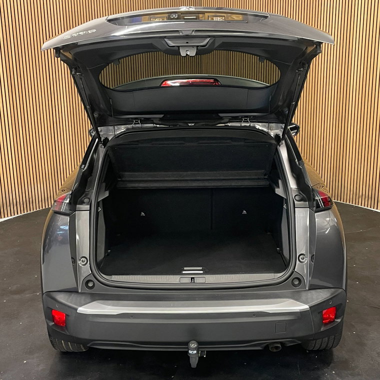 Vehicle Image 38