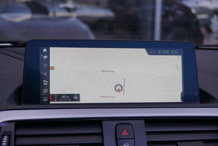 Vehicle Image 30