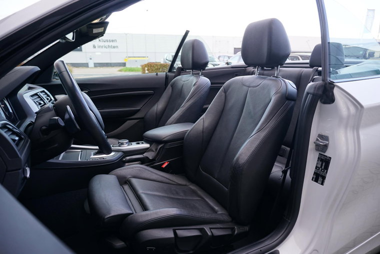 Vehicle Image 36