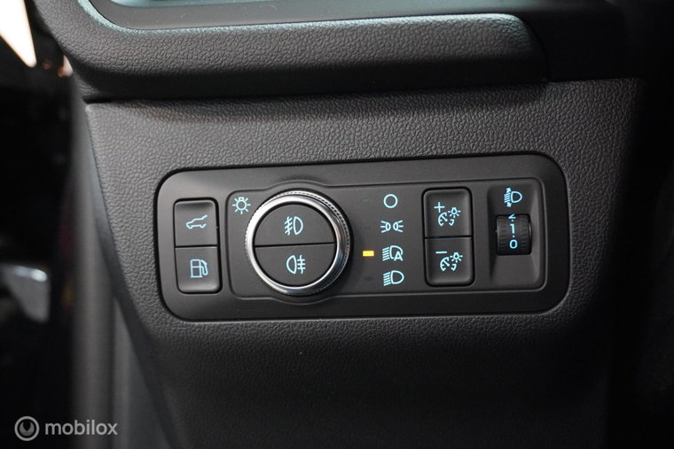 Vehicle Image 28