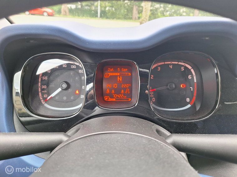 Vehicle Image 16