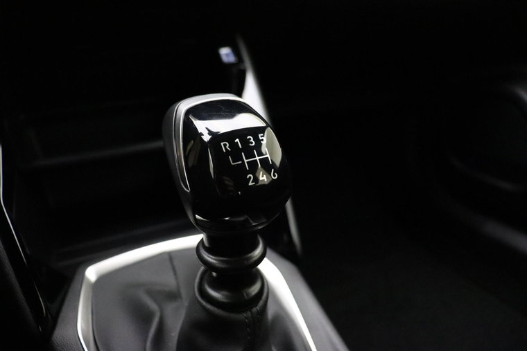 Vehicle Image 24