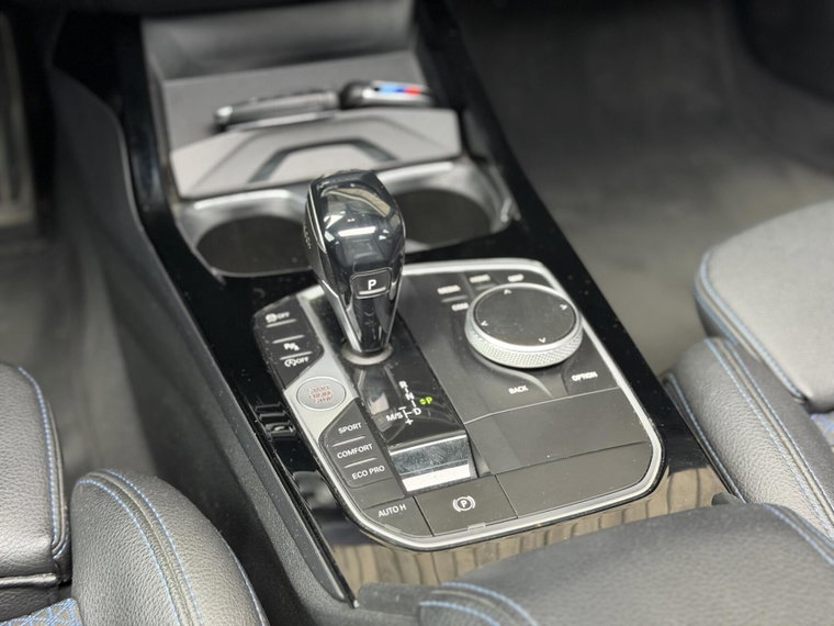 Vehicle Image 37