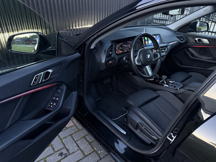 Vehicle Image 39