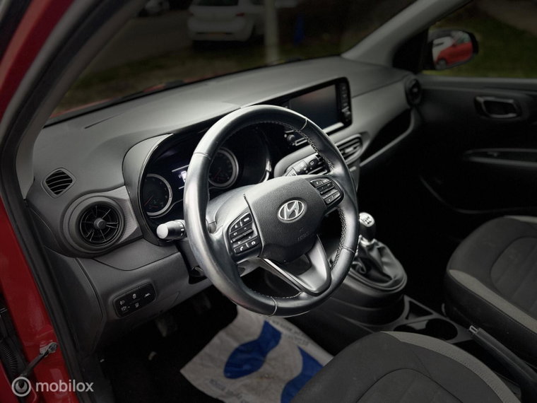 Vehicle Image 19
