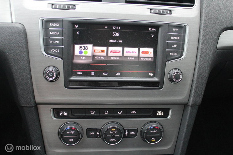Vehicle Image 19