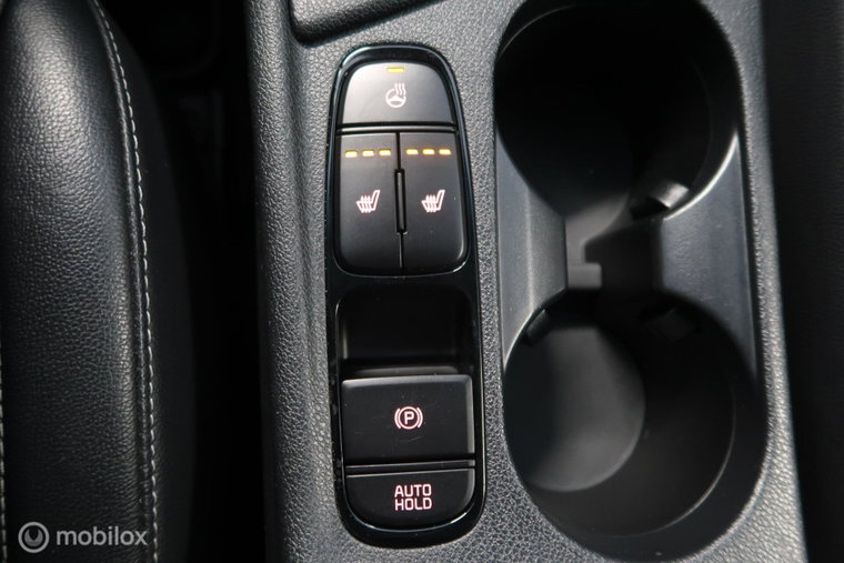 Vehicle Image 26