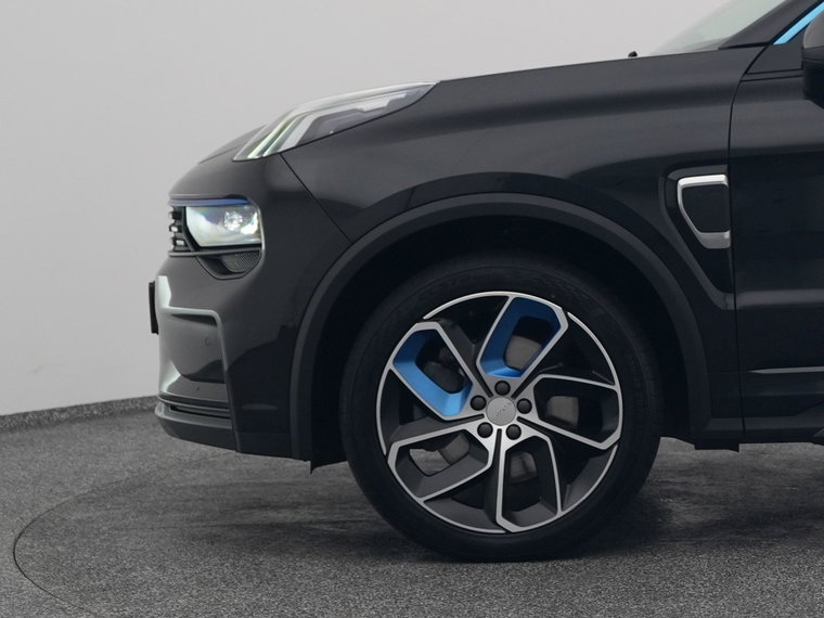 Vehicle Image 21