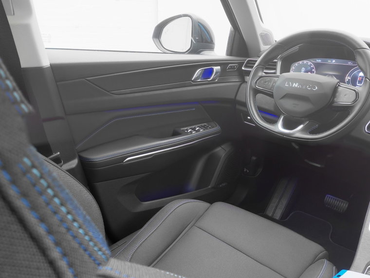 Vehicle Image 11